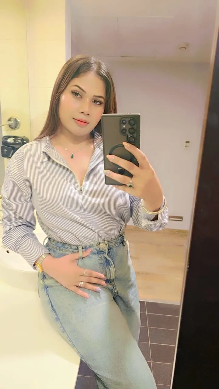  Lucknow Call Girls Premium Escorts Service Deshi bhabhi